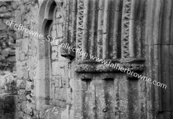 ATHASSEL PRIORY  DOORWAY FROM NAVE TO CHANCEL (CHOIR?) DETAIL OF